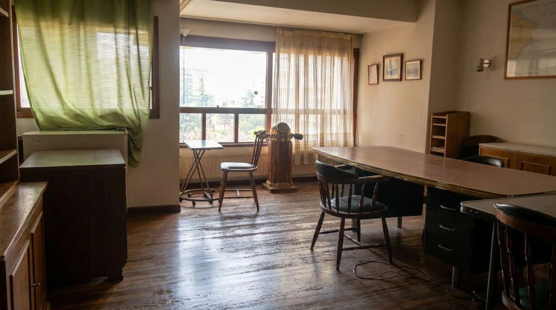 ESPECTACULAR PISO PARA REFORMAR EN CUATRO CAMINOS - A CORUÑA