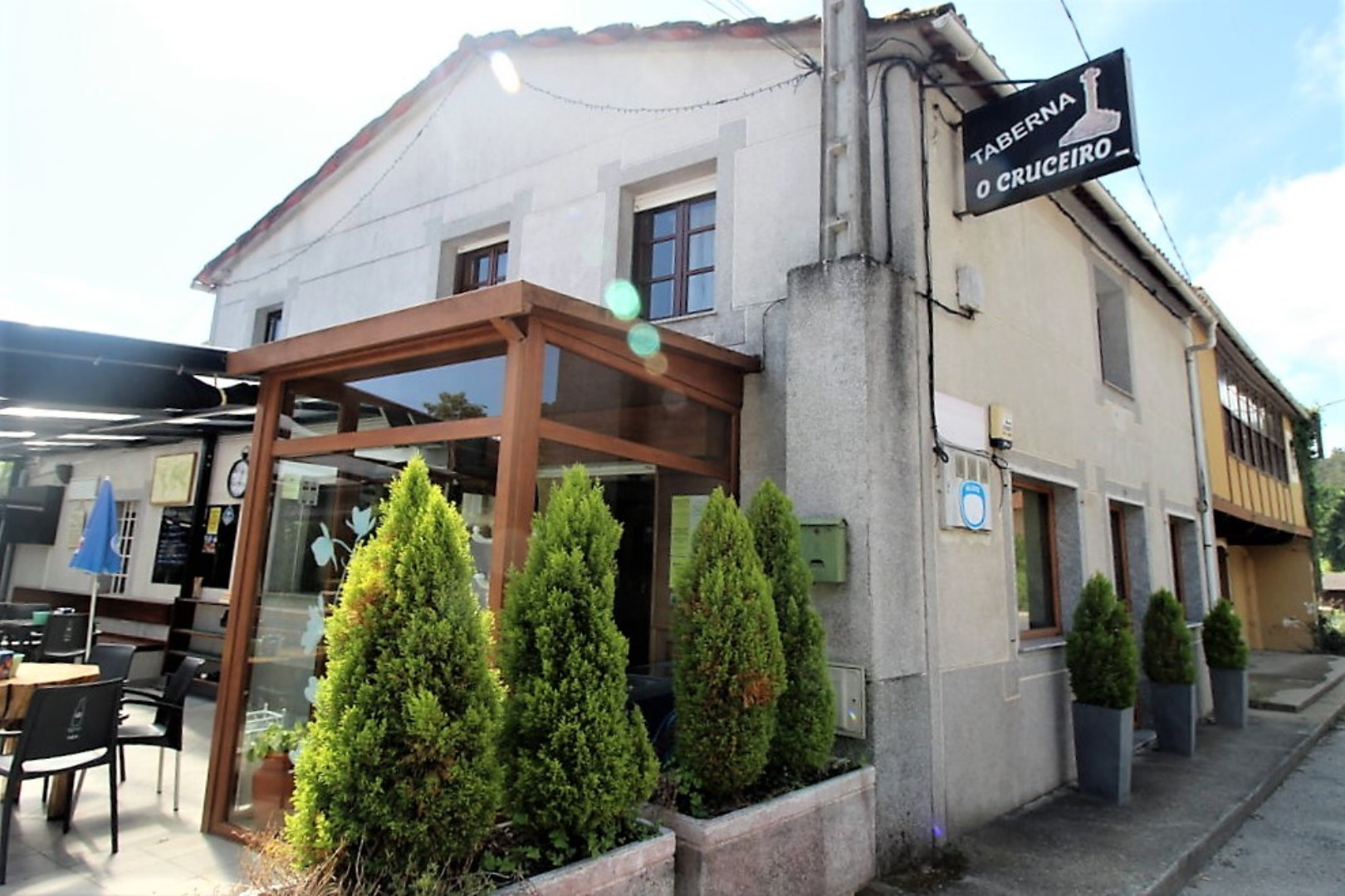 LOCAL DE HOSTELERIA EN PLENO FUNCIONAMIENTO EN OZA-CESURAS